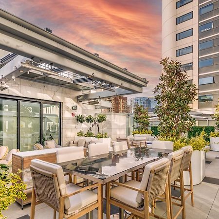 וונקובר Azur Legacy Collection Hotel מראה חיצוני תמונה
