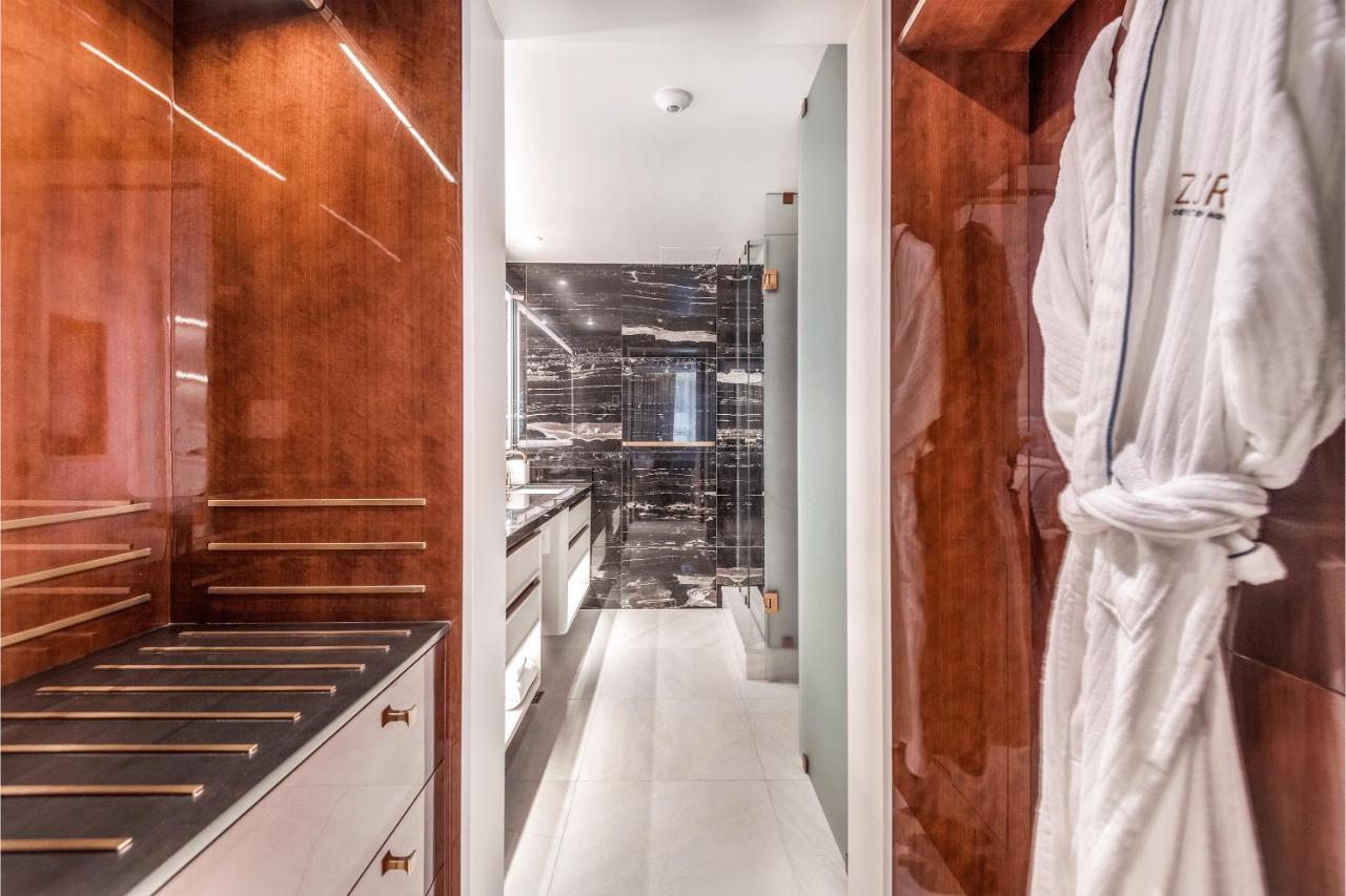 וונקובר Azur Legacy Collection Hotel מראה חיצוני תמונה