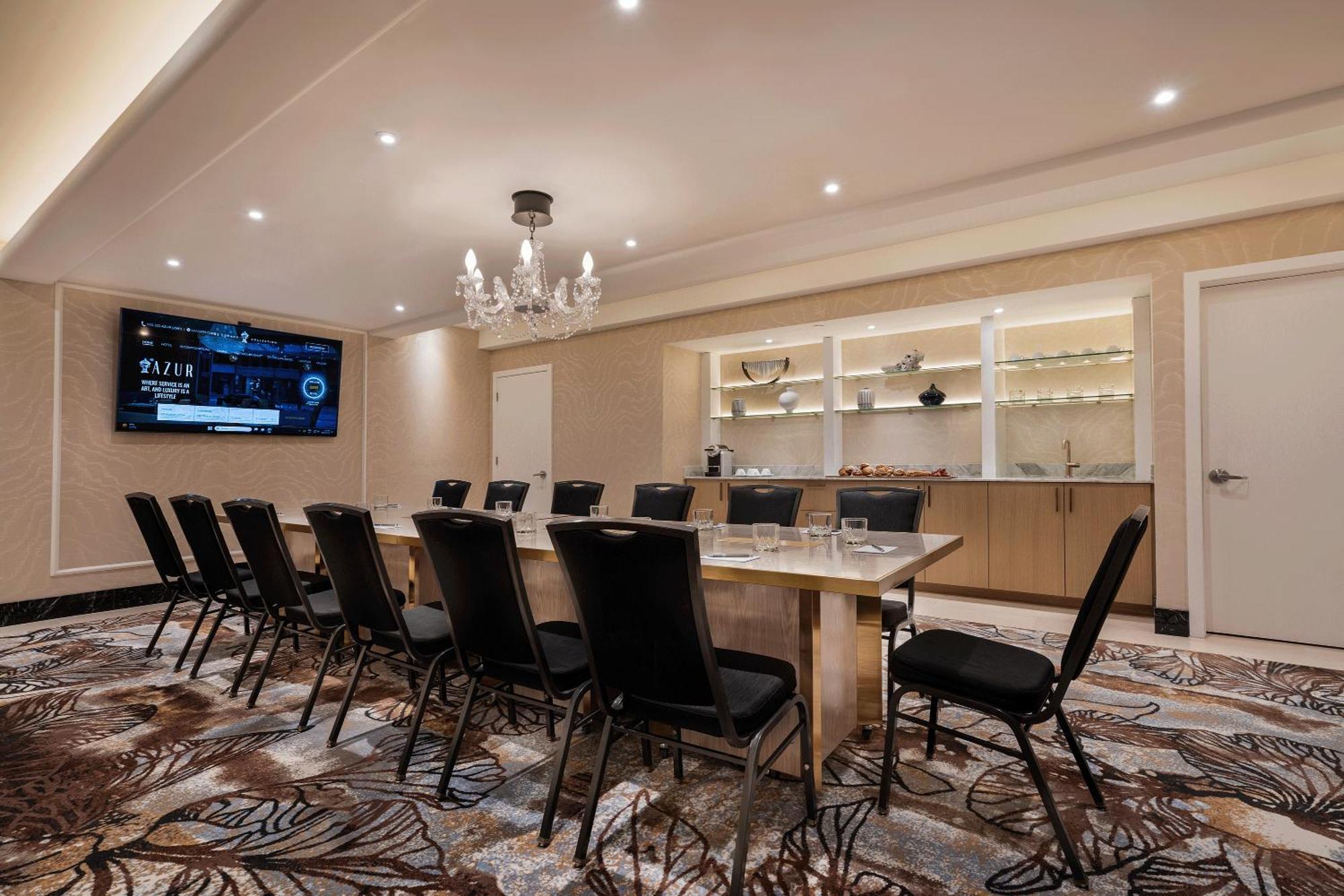 וונקובר Azur Legacy Collection Hotel מראה חיצוני תמונה