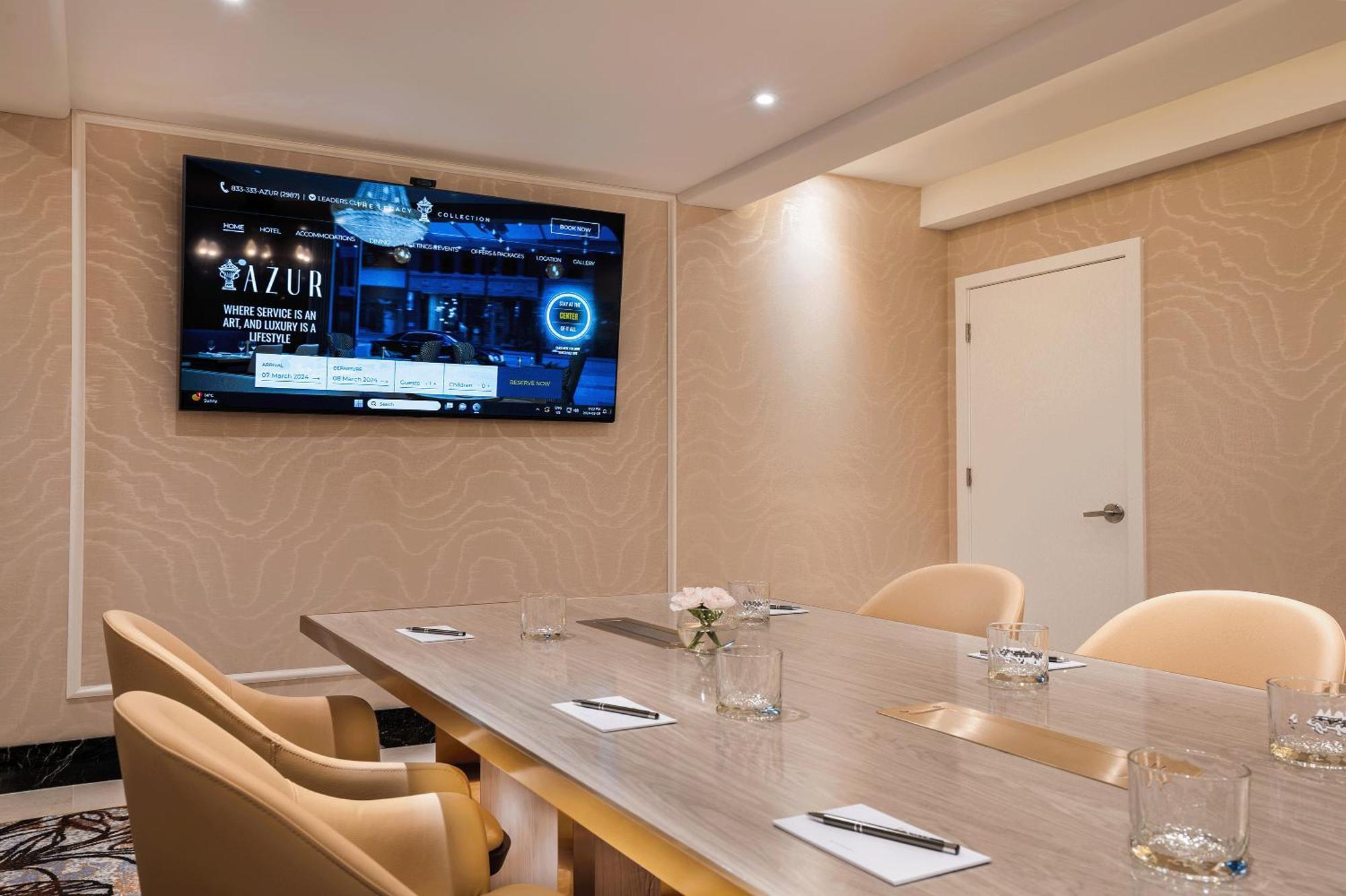 וונקובר Azur Legacy Collection Hotel מראה חיצוני תמונה