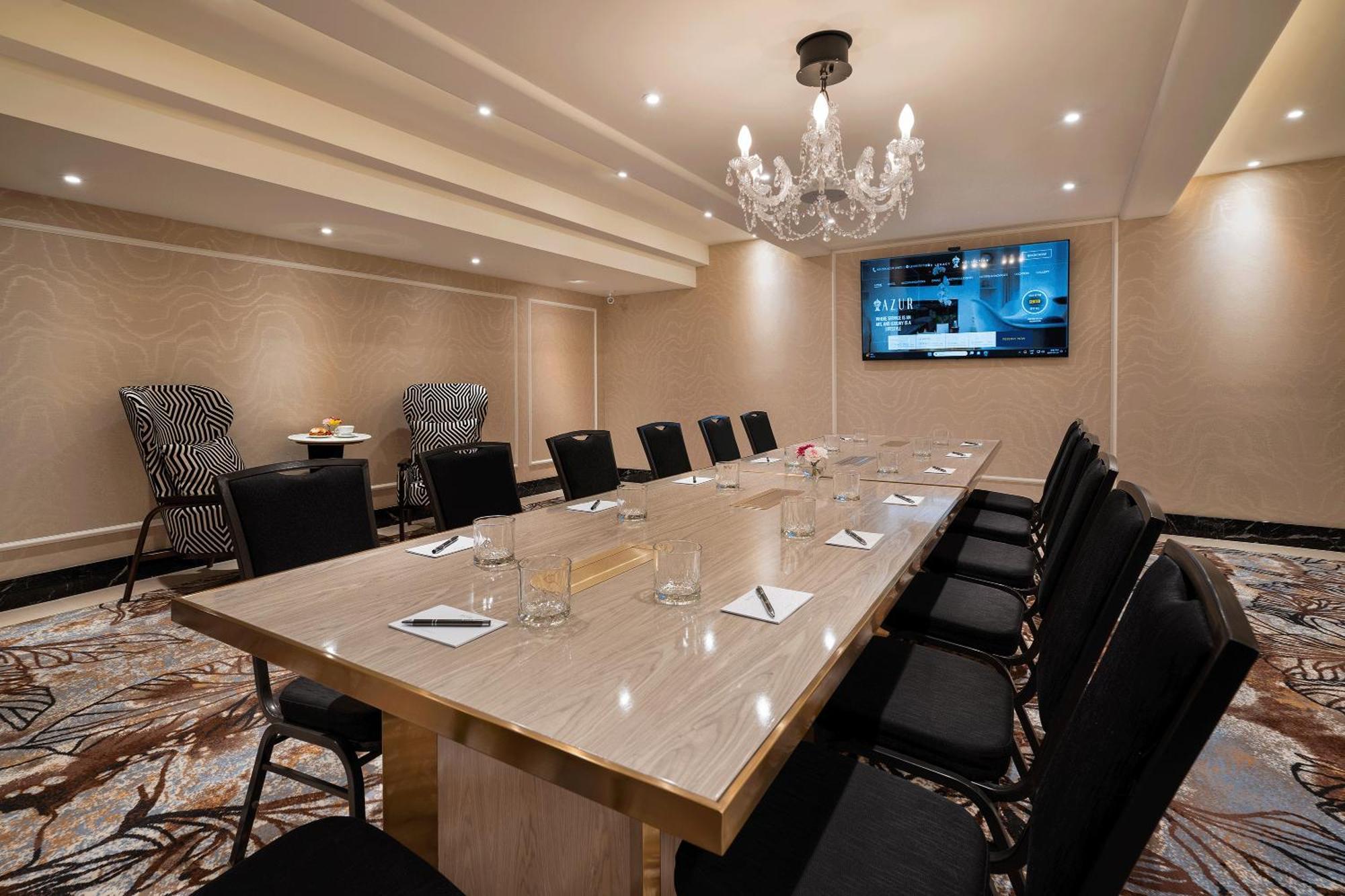 וונקובר Azur Legacy Collection Hotel מראה חיצוני תמונה