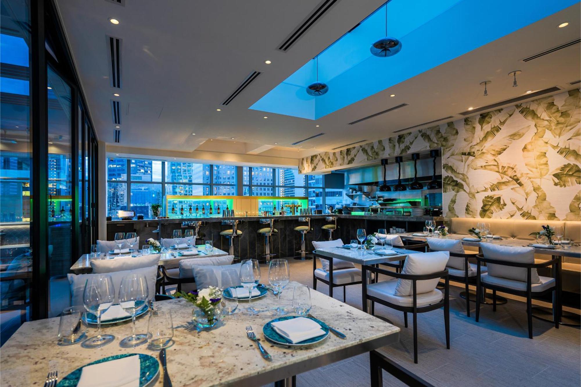 וונקובר Azur Legacy Collection Hotel מראה חיצוני תמונה