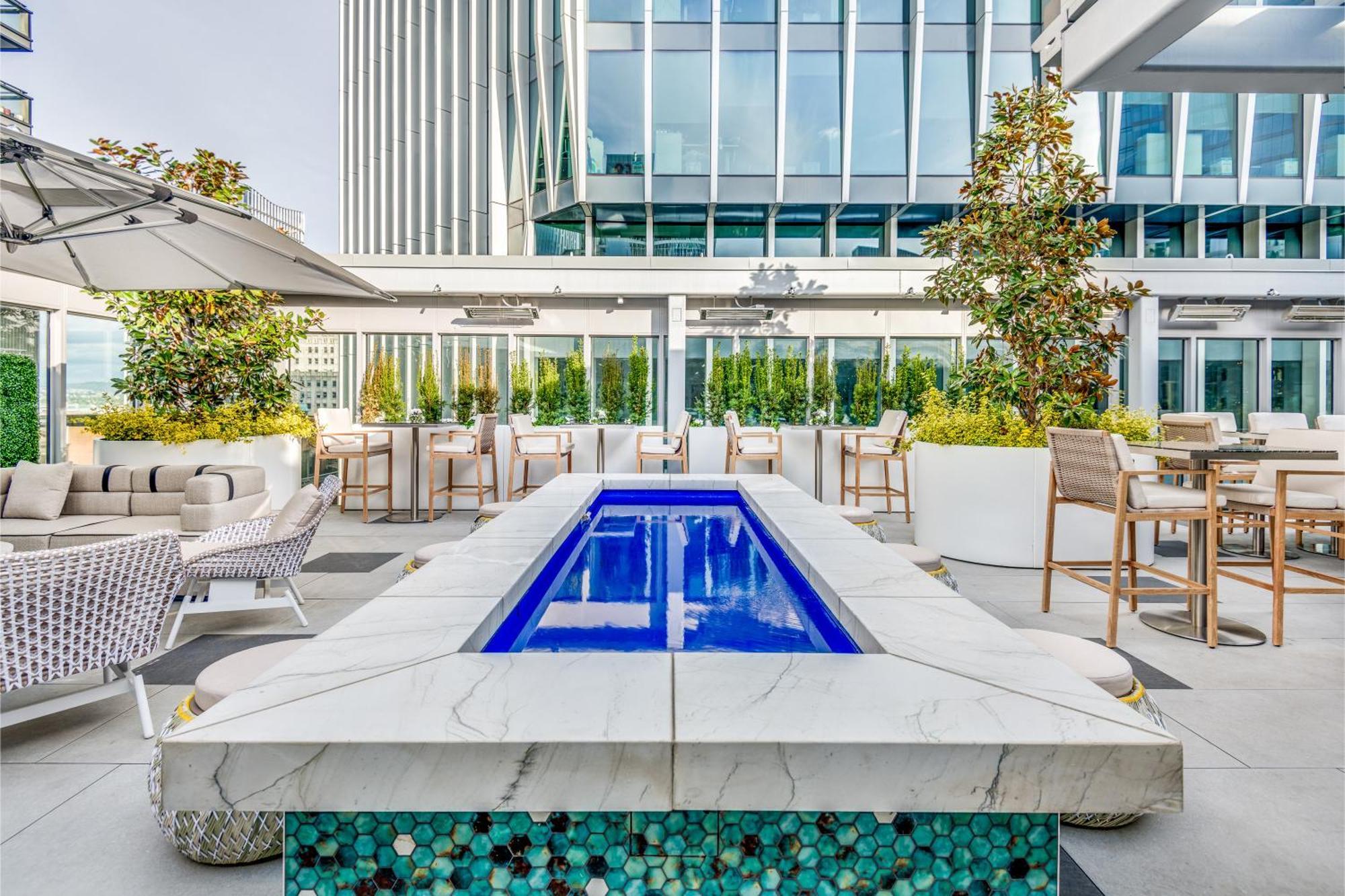 וונקובר Azur Legacy Collection Hotel מראה חיצוני תמונה